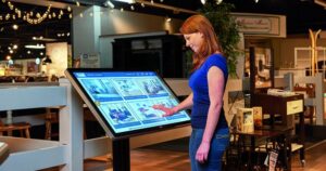 Aluguel Painel de LED, Totem Touch Screen e TVs para Shows, Feiras e Eventos Corporativos 2026