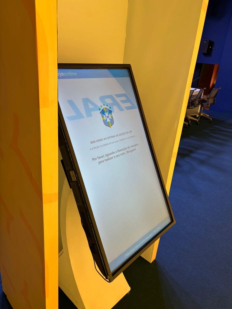 Aluguel de Totem Digital Touch Screen Interativo Em Fortaleza
