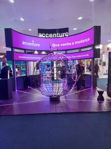 Locação de Totem Interativo com Tela Touch para Exposições, Eventos e Campanhas de Marketing Tvs, com tela 4k de Auta de Resolução