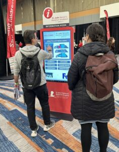 Aluguel de Totem Touch Screen Interativo para Eventos Corporativos, Feiras, Congressos e Ações Promocionais 2026